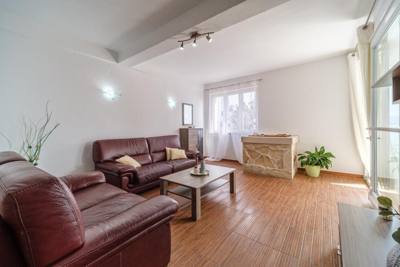 Rooms Plaza Divuje Murvica  Bagian luar foto